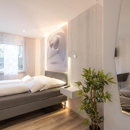 Messe-Hotelzimmer-Einzimmerappartement ليفركوزن المظهر الخارجي الصورة