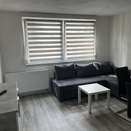 Messe-Hotelzimmer-Einzimmerappartement ليفركوزن الغرفة الصورة